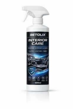 Uniwersalny środek do czyszczenia wnętrza auta.